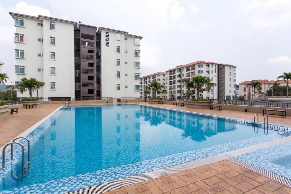 Puncak Alam Allamanda Suite Bandar Puncak Alam エクステリア 写真